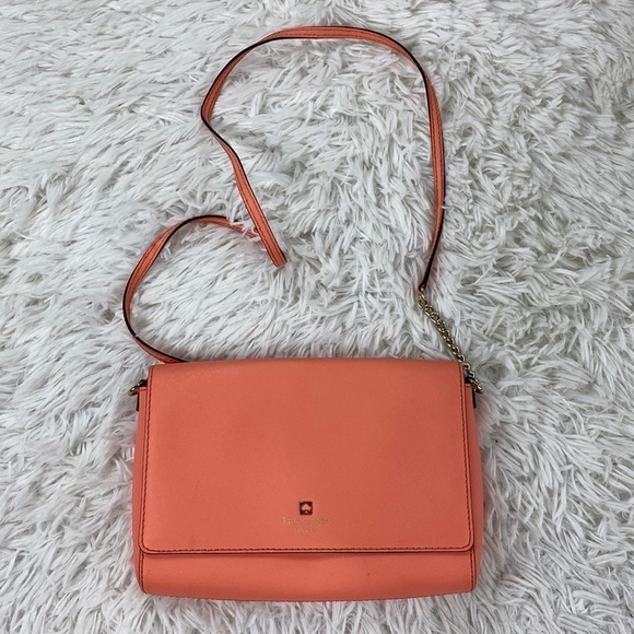 kate spade Handbags - Kate Spade Crossbody Purse